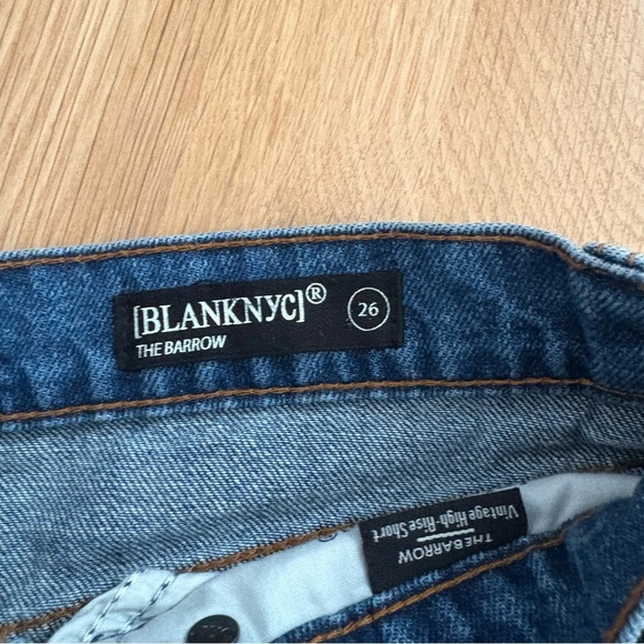 Blank NYC The Barrow Vintage High Rise Short Size 26 - Picture 4 of 4